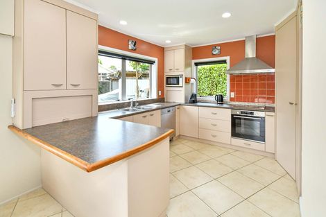 Photo of property in 30 Callis Avenue, Opaheke, Papakura, 2113