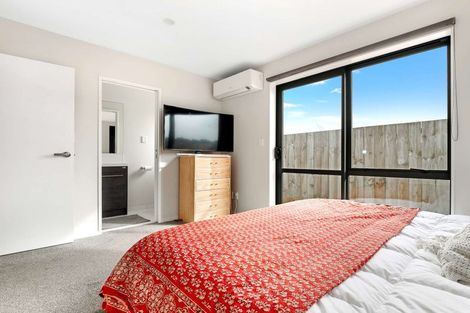 Photo of property in 76 Accolage Boulevard, Kumeu, 0810