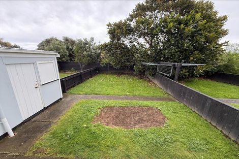 Photo of property in 1 Kupe Place, Castlecliff, Whanganui, 4501