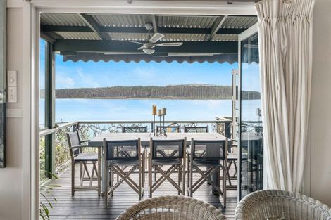 Photo of property in 40 Tuakau Bridge-port Waikato Road, Port Waikato, Tuakau, 2695