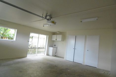Photo of property in 1/100 Simmental Crescent, Somerville, Auckland, 2014