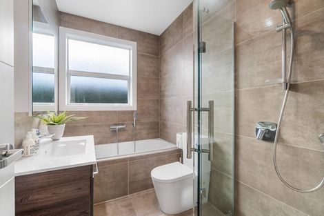 Photo of property in 73 Gribblehirst Road, Sandringham, Auckland, 1025