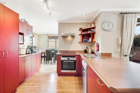 Photo of property in 2/39 Marriott Road, Pakuranga, Auckland, 2010