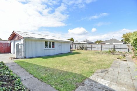 Photo of property in 25 Liverton Crescent, Bishopdale, Christchurch, 8053