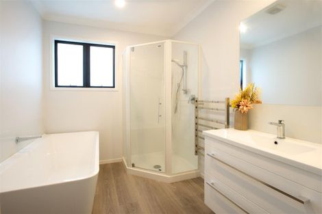 Photo of property in 36 Kurth Crescent, Silverstream, Upper Hutt, 5019