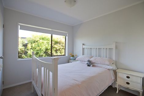 Photo of property in 37 Hawea Street, Mount Maunganui, 3116