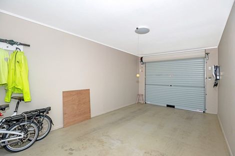 Photo of property in Orange Grove Flats, 2/549 Childers Road, Te Hapara, Gisborne, 4010