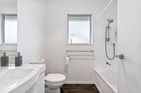 Photo of property in 15 Udall Place, Bucklands Beach, Auckland, 2014