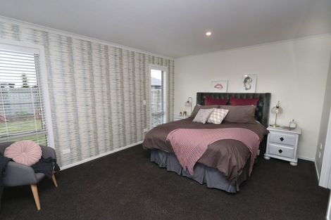 Photo of property in 8 Whiteoak Grove, Tinwald, Ashburton, 7700