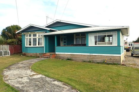 Photo of property in 50 Queen Street, Westport, 7825