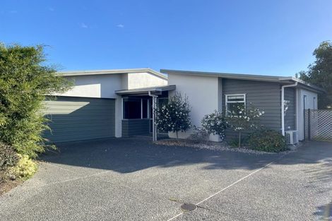 Photo of property in 15 Newbury Place, Taradale, Napier, 4112