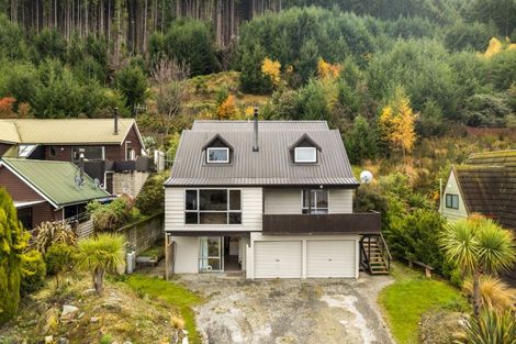 Photo of property in 27 Lochy Road, Fernhill, Queenstown, 9300