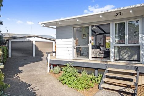 Photo of property in 3 Willowbrook, Pukekohe, 2120