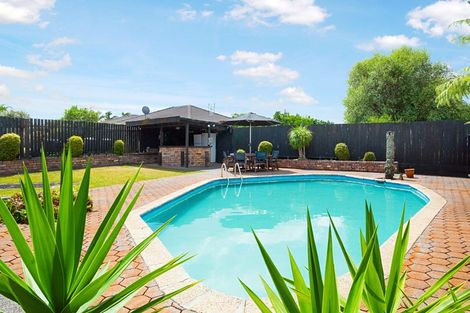 Photo of property in 360 Main Road, Huapai, Kumeu, 0810