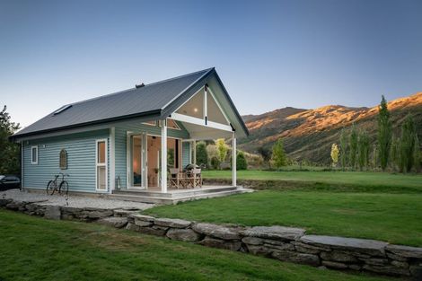 Photo of property in 37 Bluff Lane, Gibbston, Queenstown, 9371