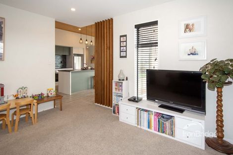 Photo of property in 32 Broadway Parade, Rolleston, 7615