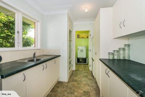 Photo of property in 122 Moore Street, Hillcrest, Auckland, 0627