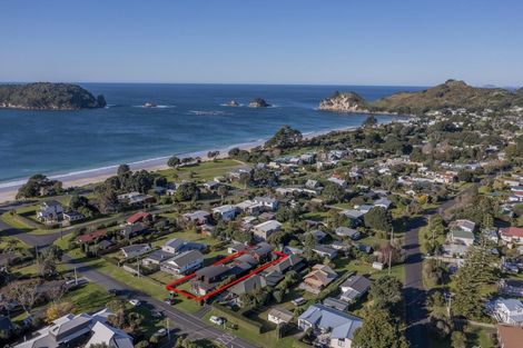 Photo of property in 17 Hahei Beach Road, Hahei, Whitianga, 3591