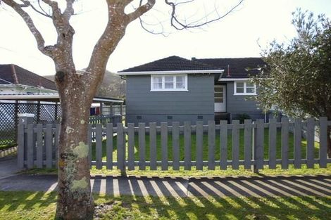 Photo of property in 3 Reuben Grove, Naenae, Lower Hutt, 5011