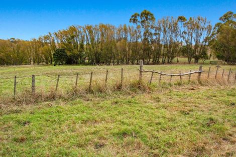 Photo of property in 1180 Oneriri Road, Kaiwaka, 0573