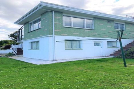 Photo of property in 17 Pioneer Crescent, Helensburgh, Dunedin, 9010