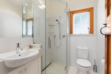 Photo of property in 68 Upland Road, Kelburn, Wellington, 6012