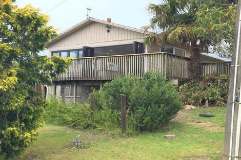 Photo of property in 69a Totara Road, Te Atatu Peninsula, Auckland, 0610