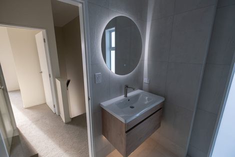 Photo of property in 5a Gill Avenue, Te Atatu Peninsula, Auckland, 0610