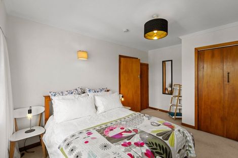 Photo of property in 5 Price Street, Westown, New Plymouth, 4310