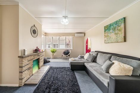 Photo of property in 38 Dimock Street, Titahi Bay, Porirua, 5022