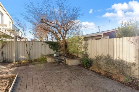 Photo of property in 4/61 Champion Street, Edgeware, Christchurch, 8013