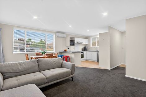 Photo of property in 31 Magnolia Drive, Waiuku, 2123