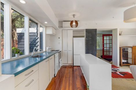 Photo of property in 1/20 Harrybrook Road, Green Bay, Auckland, 0604