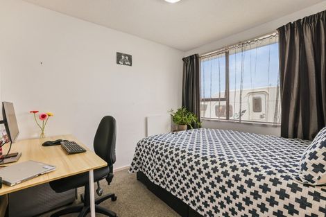 Photo of property in 2/43 Brixton Street, Islington, Christchurch, 8042