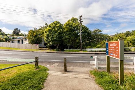 Photo of property in 235 Heta Road, Merrilands, New Plymouth, 4312