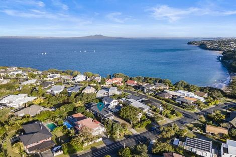 Photo of property in 15 Gulf View Road, Murrays Bay, Auckland, 0630