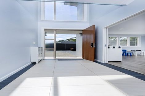 Photo of property in 8 Hornbill Drive, Fairview Heights, Auckland, 0632