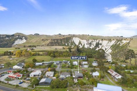 Photo of property in 12 Koraenui Street, Mangaweka, 4797