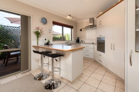 Photo of property in 6 Shaun Close, Papamoa Beach, Papamoa, 3118