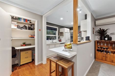 Photo of property in 18 Cranwell Place, Hillcrest, Hamilton, 3216