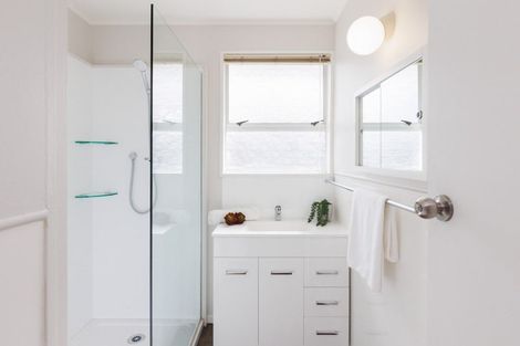 Photo of property in 1 Abraham Crescent, Milson, Palmerston North, 4414