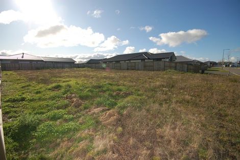 Photo of property in 37 Huka Heights Drive, Rangatira Park, Taupo, 3330