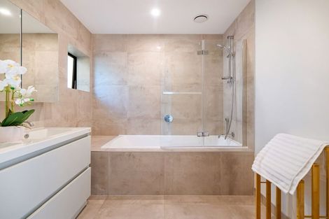 Photo of property in 20 Lake Avenue, Frankton, Queenstown, 9300