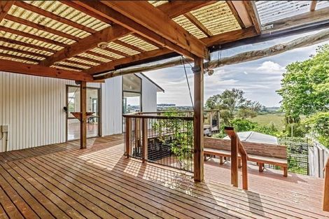 Photo of property in 81 College Road, Northcote, Auckland, 0627