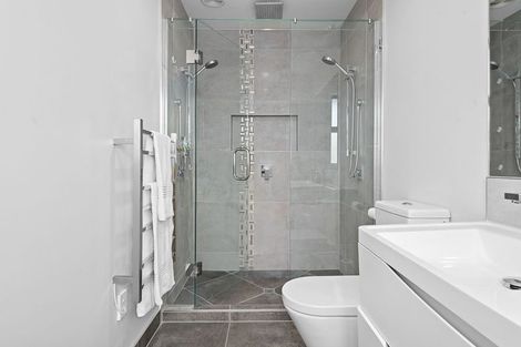 Photo of property in 2 Oderings Place, Huntington, Hamilton, 3210