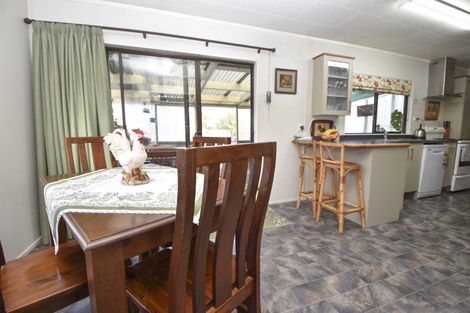 Photo of property in 250b High Street North, Carterton, 5713