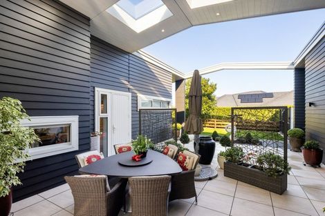 Photo of property in 1 Baxter Michael Crescent, Cambridge, 3434