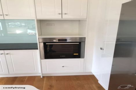 Photo of property in 4 Ballyboe Place, Pinehill, Auckland, 0632