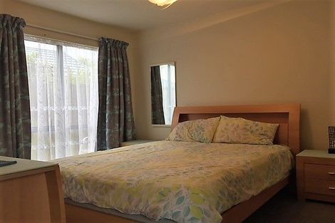 Photo of property in 2/27 Cardigan Bay Place, Addington, Christchurch, 8024