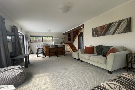 Photo of property in 11a Willow Avenue, Hannahs Bay, Rotorua, 3010